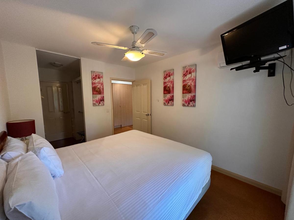 Resort Swan Valley Oasis